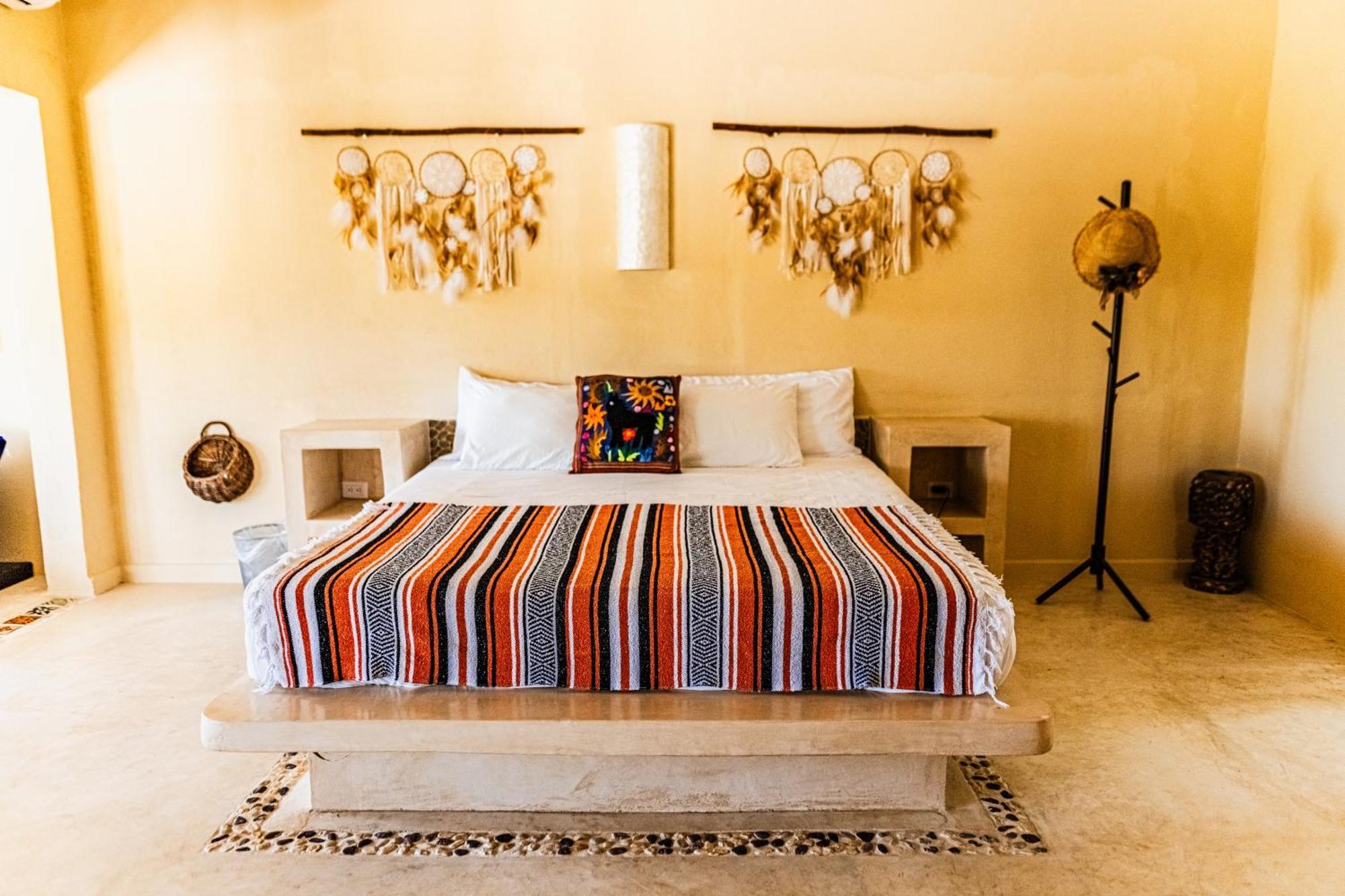 Atenea Holbox Luaran gambar