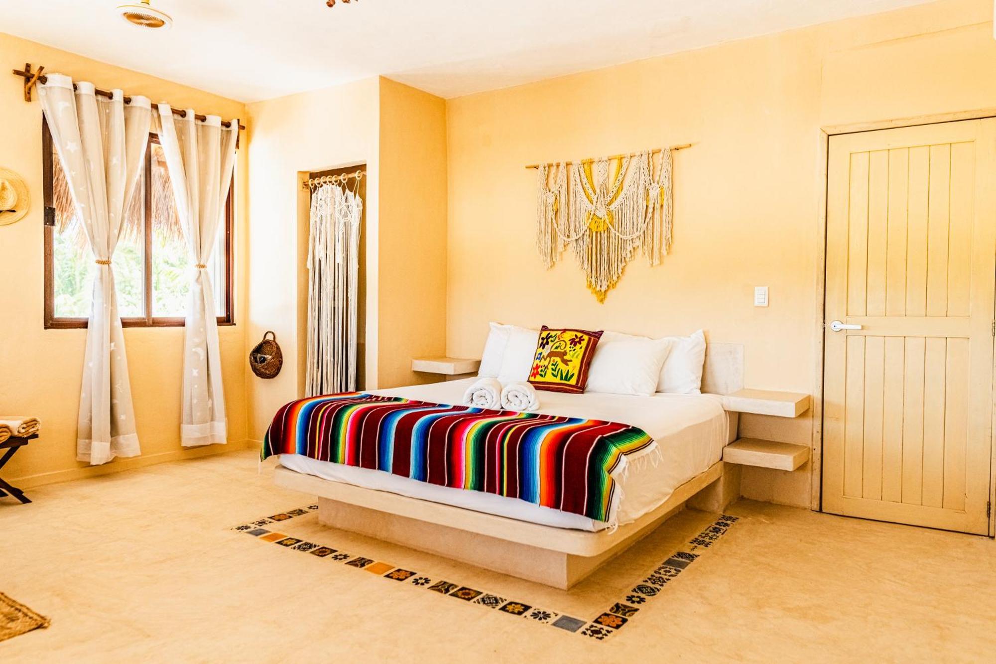 Atenea Holbox Luaran gambar