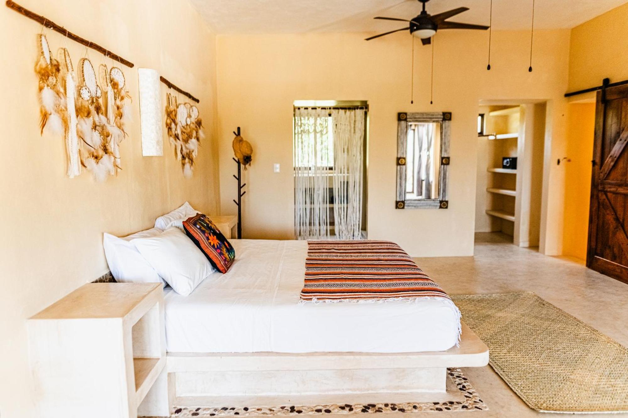 Atenea Holbox Luaran gambar