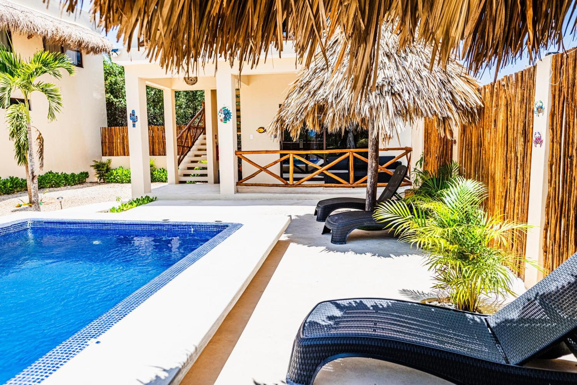 Atenea Holbox Luaran gambar