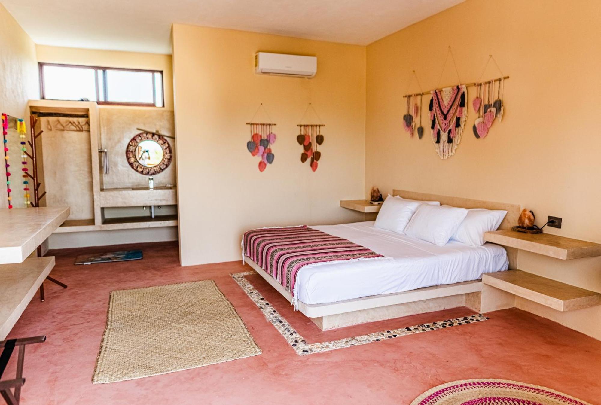 Atenea Holbox Luaran gambar