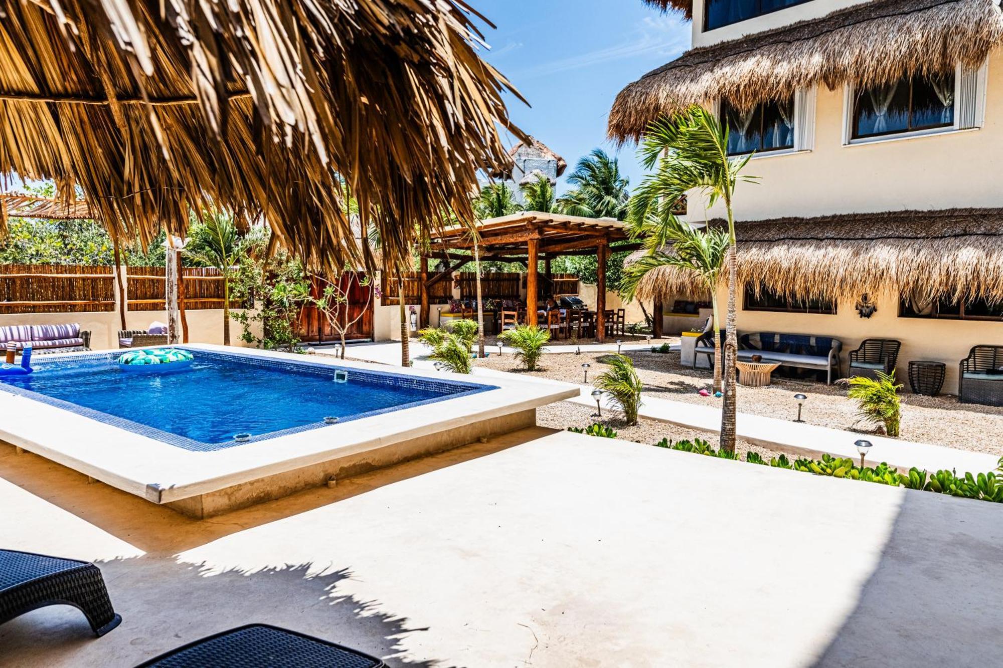 Atenea Holbox Luaran gambar