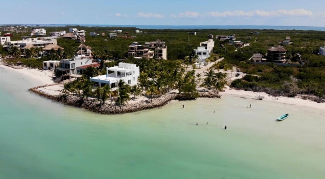 Atenea Holbox Luaran gambar