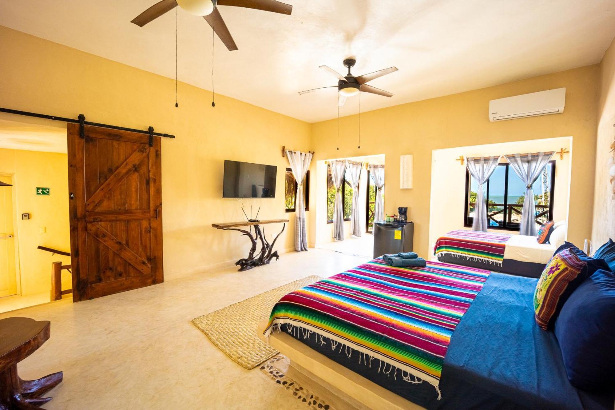 Atenea Holbox Luaran gambar